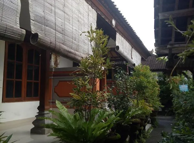 Karma House Homestay *