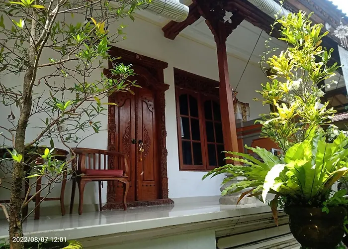 Homestay Karma House *