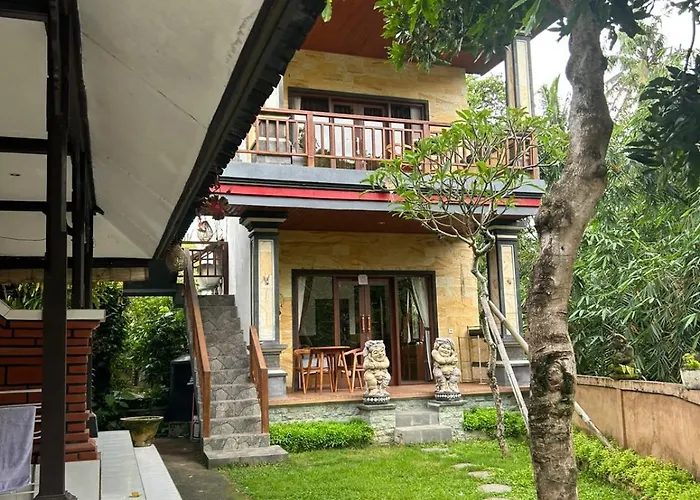 Homestay Karma House *